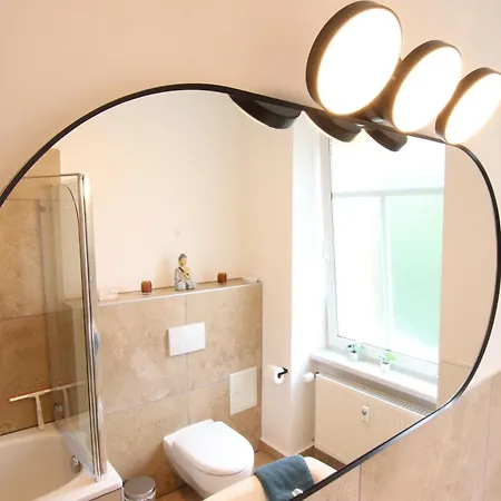 Apartment Mitten Im Szeneviertel Karl-heine