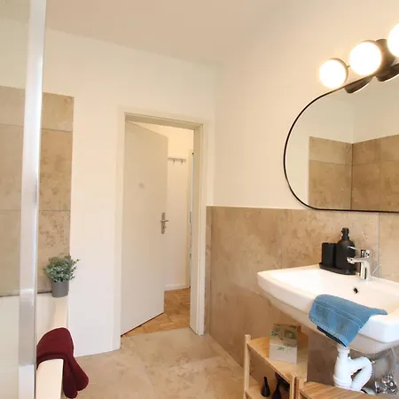 Apartment Mitten Im Szeneviertel Karl-heine Leipzig
